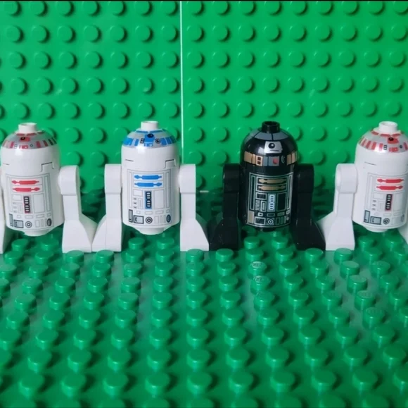 Lego Star Wars Minifigures Droids R2-D5 + R2-D2 + R5-D4 Minifig Lot - Picture 2 of 8
